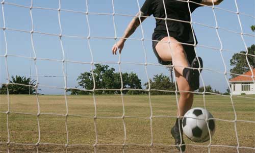 Goalkeepers Training Made Easy woman soccer player - Goalkeepers - Training Made Easy